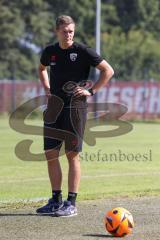 A-Junioren Bundesliga  - Saison 2024/25 - A-Junioren - FC Ingolstadt 04 - SSV Ulm - Wilko Bauer Trainer FCI beim warm machen - XXXXX - Foto: Meyer Jürgen