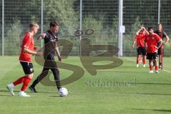 Bayernliga - Saison 2023/2024 - FC Ingolstadt 04 II - U21 - Trainingsauftakt - Cheftrainer Thomas Karg (FCI II) gibt Anweisungen - Foto: Meyer Jürgen