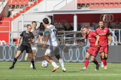 3. Liga; FC Ingolstadt 04 - SV Wehen Wiesbaden; Yannick Deichmann (20, FCI) Gözüsirin Tarik (11 SVWW)