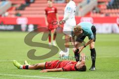 3. Liga; FC Ingolstadt 04 - SSV Ulm; Marcel Costly (22, FCI) verletzt sich Foul