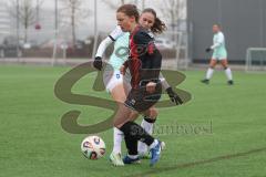 2. Bundesliga Frauen - Saison 2025/26 - FC Ingolstadt 04 Frauen - FFC Turbine Potsdam - Stefanie Reischmann (Nr.24 - FC Ingolstadt Frauen I) - Schmid Eva weiss Potsdam - Foto: Meyer Jürgen
