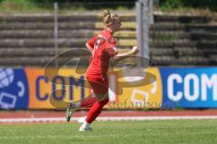 DFB - Pokal Frauen 1. Runde - Saison 2023/2024 - FC Ingolstadt 04 - FC Carl Zeiss Jena - Der 1:2 Anschlusstreffer durch Nina Penzkofer (Nr.13 - FCI Frauen) - jubel - Janning Jasmin Torwart Jena - Foto: Meyer Jürgen