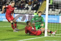 3. Liga; SSV Ulm - FC Ingolstadt 04; Marcel Costly (22, FCI) trifft zum 0:3 Jasper Maljojoki (23, FCI) Torwart Schmitt Max (1 Ulm) Tor Jubel Treffer