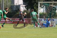 Landesliga - Saison 2024/25 - SV Manching - TSV Schwabmünchen - Torchance für Simon Berger (Nr.5 - SV Manching) - Zeche Fabio Torwart Schwabmünchen - Paulus Simon #2 schwarz Schwabmünchen
 - XXXXX - Foto: Meyer Jürgen