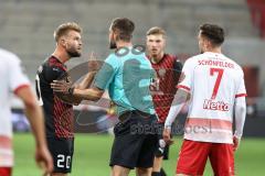 Schiedsrichter Schönfelder Oscar (7 SSV) 3. Liga; FC Ingolstadt 04 - SSV Jahn Regensburg; Yannick Deichmann (20, FCI) ärgert sich