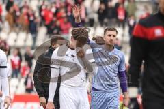 3. Liga; Rot-Weiss Essen - FC Ingolstadt 04; Spiel ist aus Niederlage, hängende Köpfe 2:0 Tim Heike (9, FCI) Torwart Boevink Pelle (26 FCI)