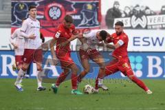 3. Liga - Saison 2025/26 - SV Wehen/Wiesbaden - FC Ingolstadt 04  - Marcel Costly (Nr.22 - FCI) - Fatih Kaya (Nr.29 - Wiesbaden) rechts - Foto: Meyer Jürgen