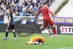 3. Liga; 1. FC Saarbrücken - FC Ingolstadt 04; Torchance verpasst Max Besuschkow (17, FCI) Torwart Menzel Phillip (13 FCS) Civeja Tim (23 FCS)