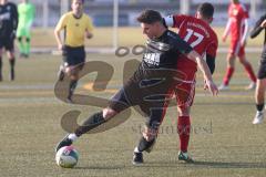 Bezirksfreundschaftsspiel - Saison 2024/25- TSV Gaimersheim - TSV Allershausen - Nico von Swiontek Brzezinski (Nr.17 - TSV Gaimersheim) - Alexander Holzmaier rot Allershausen - Foto: Meyer Jürgen