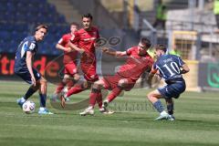 3. Liga - Saison 2025/26 - TSG Hoffenheim II - FC Ingolstadt 04  - Carlsen Frederic Bennedsgaard (Nr.8 - FCI) - Luka Duric (Nr.10 - TSG Hoffenheim II) - Foto: Meyer Jürgen