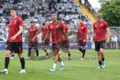 3. Liga; TSV 1860 München - FC Ingolstadt 04; die Spieler begrüßen die Fans mittendrin Marcel Costly (22, FCI) Georgios Antzoulas (6, FCI) Max Plath (14 FCI)