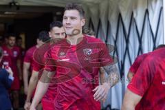 3. Liga; FC Ingolstadt 04 - SV Wehen Wiesbaden; vor dem Spiel Jonas Scholz (15, FCI)