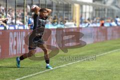 3. Liga; TSV 1860 München - FC Ingolstadt 04; Marcel Costly (22, FCI) Einwurf