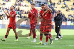3. Liga; Alemannia Aachen - FC Ingolstadt 04; Sieg Jubel Freude Spieler bedanken sich bei den Fans Yannick Deichmann (20, FCI) Jonas Scholz (15, FCI) Frederik Christensen (11, FCI) Marcel Costly (22, FCI)