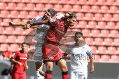 3. Liga; FC Ingolstadt 04 - SV Wehen Wiesbaden; Zweikampf Kampf um den Ball Yann Sturm (7, FCI) #Gillekens Jordy (27 SVWW)