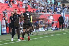 3. Liga; FC Ingolstadt 04 - TSV 1860 München; Tor Jubel Treffer 1:1 Ausgleich Jannik Mause (7, FCI) mit Cheftrainer Michael Köllner (FCI)