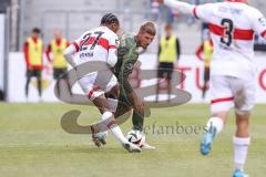 3. Liga; VfB Stuttgart 2 - FC Ingolstadt 04; Zweikampf Kampf um den Ball Malanga Jarzinho (27 VFB) Benjamin Kanuric (8, FCI)