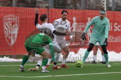 AUDI - Schanzer Amateurcup - Finale -  2026  - SV Hundszell - SV Denkendorf - Marcel Jasmann grün Denkendorf - Lukas Conradi weiss Hundszell - Foto: Meyer Jürgen