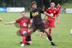 Kreisliga - Saison 2024/25- SV Kasing - SV Eitensheim - Lukas Pillmayer rot Eitensheim - Jan Witek schwarz Kasing - Foto: Meyer Jürgen