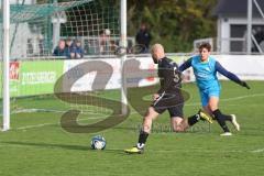 Bezirksliga - Saison 2024/25 - FC Gerolfing - TSV Gaimersheim - Semih Coklar (Nr.54 - TSV Gaimersheim) mit einer Torchance - Torwart Michael Oblinger (Nr.1 - FC Gerolfing) - Foto: Meyer Jürgen