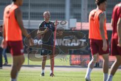 3. Liga - Saison 2026/27 - 1. Trainingseinheit mit Achim Beierlorzer - Cheftrainer Achim Beierlorzer (FCI) - XXXXX - Foto: Meyer Jürgen