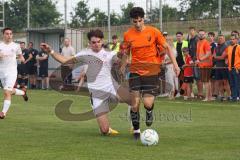 Relegation zur Kreisklasse - Saison 2022/2023 - SC Irgertsheim - MTV Ingolstadt - Nicolas von Sierakowski Gonzalez weiss MTV - Louis Habermeier rot Irgertsheim - Foto: Meyer Jürgen