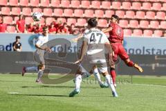 3. Liga; FC Ingolstadt 04 - SV Wehen Wiesbaden; Fredrik Carlsen (8, FCI) Kopfball Suarez David (47 SVWW)
