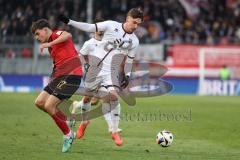 3. Liga; SV Wehen Wiesbaden - FC Ingolstadt 04; Tim Heike (9, FCI) Nink Ben (37 SVWW)