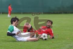Kreisklasse - Saison 2025/26- Türk SV Ingolstadt - SV Lippertshofen - Anil Kayrancioglu rot Türkisch  - Linus Pfaller weiss Lippertshofen - Foto: Meyer Jürgen
