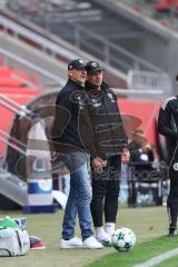 3. Liga; FC Ingolstadt 04 - Rot-Weiss Essen; Cheftrainer Achim Beierlorzer (FCI) Co-Trainer Markus Feldhoff (FCI) an der Seitenlinie, Spielerbank