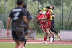 Kreisliga - Saison 2025/26- TSV Ingolstadt Nord - Türk SV Ingolstadt - Umut Yürükal rot Türkisch - Ali Gündokan TW Ing Nord - Foto: Meyer Jürgen