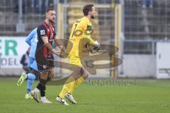 3. Liga; TSV 1860 München - FC Ingolstadt 04; ärgert sich David Kopacz (29, FCI) Torwart Hiller Marco (1 TSV) hat den Ball