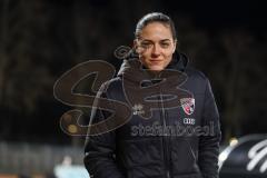 3. Liga; 1. FC Schweinfurt 05 - FC Ingolstadt 04; Cheftrainerin Sabrina Wittmann (FCI) vor dem Spiel