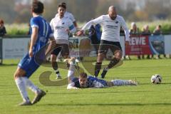 Kreisliga - Saison 2024/25- SV Hundszell - SV Menning -  - Philip Wolfsfellner blau Menning - Marcel Nicht weiss Hundszell - Foto: Meyer Jürgen