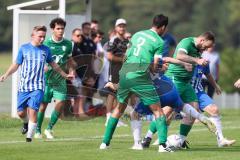 Kreisklasse - Saison 2024/25- SV Lippertshofen - SV Stammham  - Kai Lautenschläger grün Lippertshofen - Valentin Dieckert blau Stammham - Foto: Meyer Jürgen