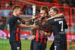 3. Liga; FC Ingolstadt 04 - Borussia Dortmund II; Tor Jubel Treffer David Kopacz (29, FCI) mit Max Besuschkow (17, FCI) Dennis Borkowski (7, FCI) Max Plath (14 FCI)