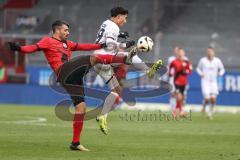 3. Liga; SV Wehen Wiesbaden - FC Ingolstadt 04; Mockenhaupt Sascha (4 SVWW) Deniz Zeitler (38, FCI) Zweikampf Kampf um den Ball