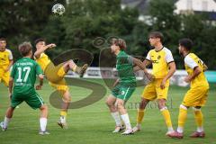 Landesliga - Saison 2026/27 - SV Manching - TSV Gersthofen - Sebastian  Graßl (Nr.10 - SV Manching) - Vogel Christian gelb Gersthofen re - Meilinegr Jermain gelb Gersthofen links - Foto: Meyer Jürgen