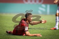 3. Liga; FC Ingolstadt 04 - SV Wehen Wiesbaden; Marcel Costly (22, FCI) gefoult am Boden ärgert sich