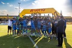 Toto-Pokal; Finale; FV Illertissen - FC Ingolstadt 04; Illertissen Toto Pokal Sieger, Sieg Jubel Freude Pokal Party Lotto Feier