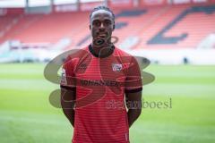 FC Ingolstadt 04; 3.Liga,  Porträttermin    
2025/2026, Donald Nduka (27, FCI)