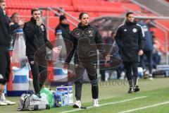 3. Liga; FC Ingolstadt 04 - TSG Hoffenheim II; an der Seitenlinie, Spielerbank Cheftrainerin Sabrina Wittmann (FCI) Co-Trainer Fabian Reichler (FCI)
