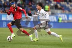 3. Liga; SV Wehen Wiesbaden - FC Ingolstadt 04; Zweikampf Kampf um den Ball Deniz Zeitler (38, FCI) Mockenhaupt Sascha (4 SVWW)