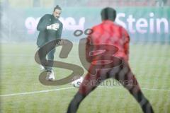 3. Liga; SSV Jahn Regensburg - FC Ingolstadt 04; vor dem Spiel Torwart-Trainer Arvid Schenk  (FCI) Torwart Kai Eisele (25, FCI)