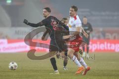 3. Liga; SSV Jahn Regensburg - FC Ingolstadt 04; Zweikampf Kampf um den Ball Julian Kügel (29, FCI) Seidel Nick (33 SSV)