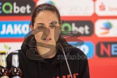 3. Liga; Rot-Weiss Essen - FC Ingolstadt 04; Interview Pressekonferenz Cheftrainerin Sabrina Wittmann (FCI) Niederlage nach dem Spiel 2:0