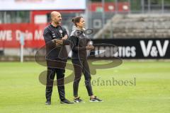 3. Liga; SV Sandhausen - FC Ingolstadt 04; vor dem Spiel Co-Trainer Maniyel Nergiz (FCI) Cheftrainerin Sabrina Wittmann (FCI)