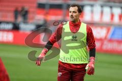 3. Liga; FC Ingolstadt 04 - 1. FC Saarbrücken; vor dem Spiel Torwart Kai Eisele (25, FCI)