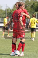 * Testspiel - Saison 2025/26 - FC Ingolstadt 04 - SpVgg Bayreuth - Julian Kügel (Nr.29 - FC Ingolstadt 04) mit einem Tor - jubel - Benjamin Kanuric (Nr.8 - FC Ingolstadt 04) - XXXXX - Foto: Meyer Jürgen