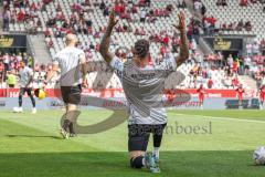 3. Liga; Rot-Weiss Essen - FC Ingolstadt 04; vor dem Spiel Aufwärmtrikot Puma stronger together, Patrick Schmidt (9, FCI)